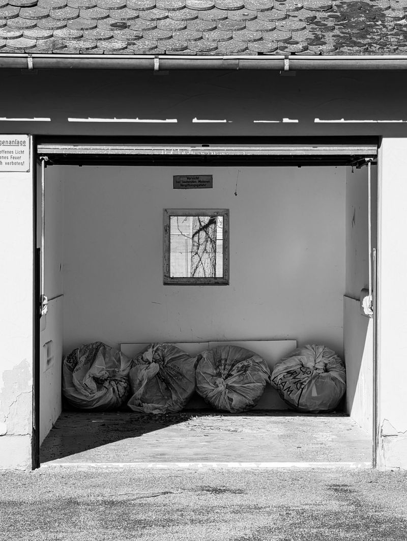 8 Common Garage Conversion Errors That Might Cost You Time Or Money - Decor Hint Neglecting Sound Insulation