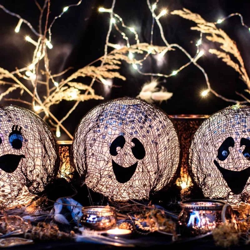 Ghostly Lanterns With Flickering Lights
