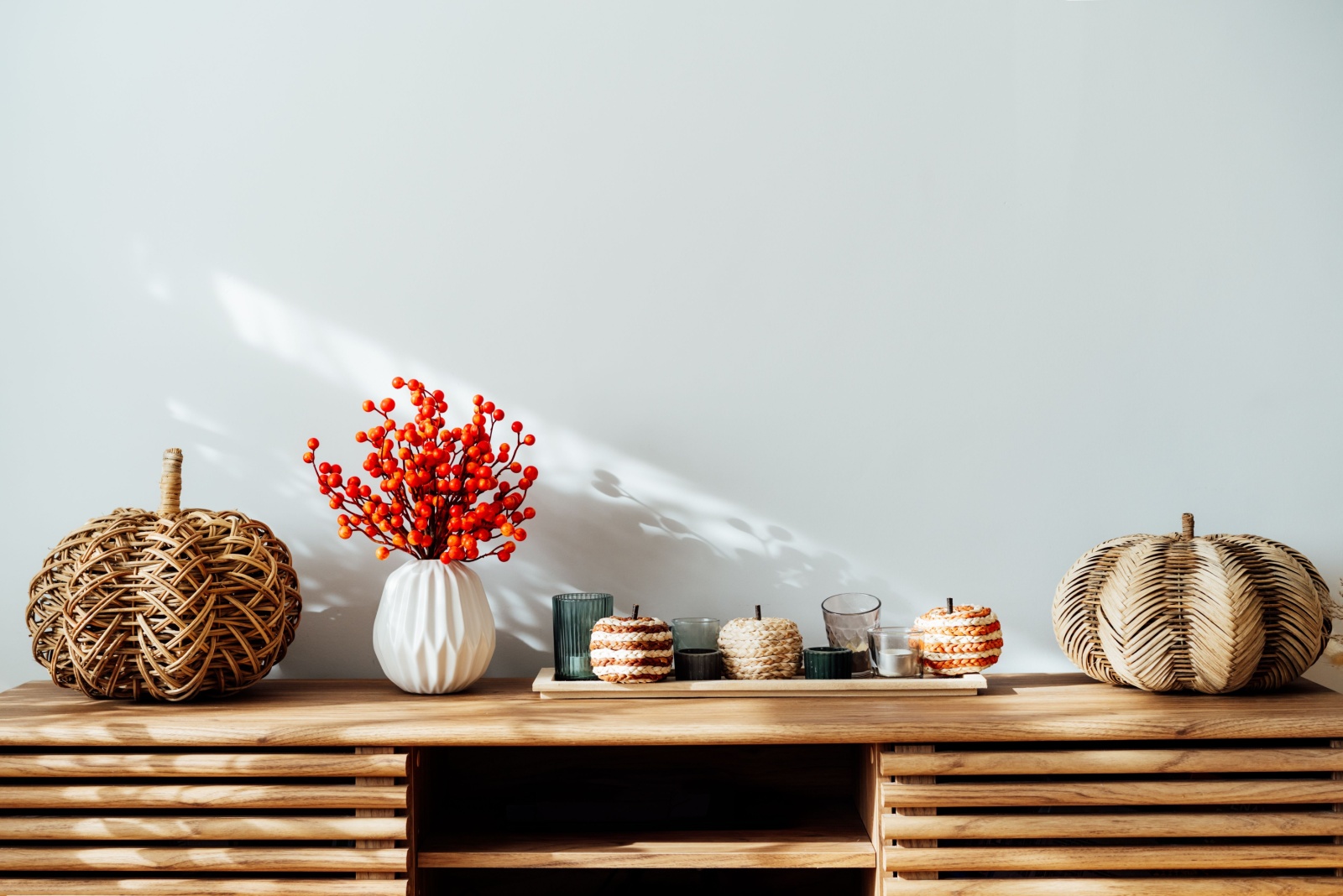 Put Down The Pumpkin: 7 Fall Decorating Mistakes To Avoid - Decor Hint Put Down The Pumpkin_ 7 Fall Decorating Mistakes To Avoid