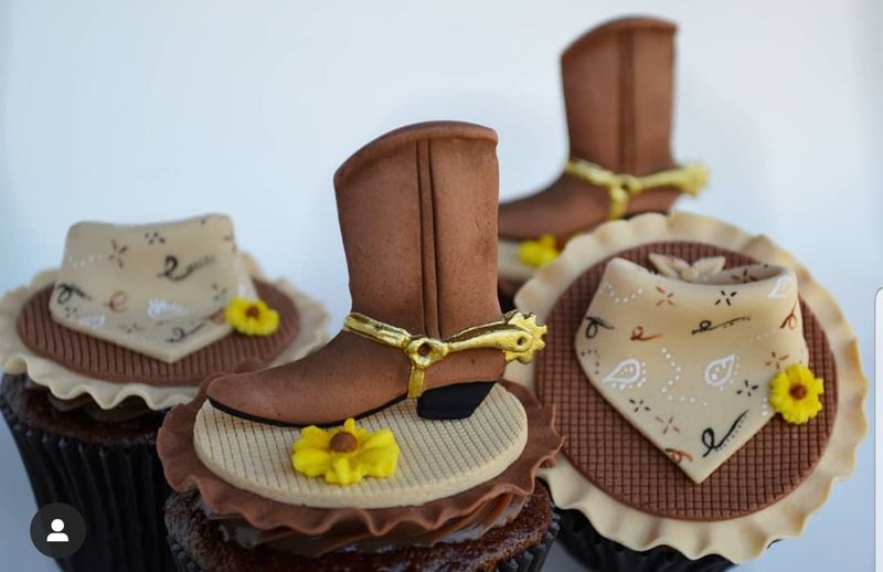 Cowboy Boot Cupcakes