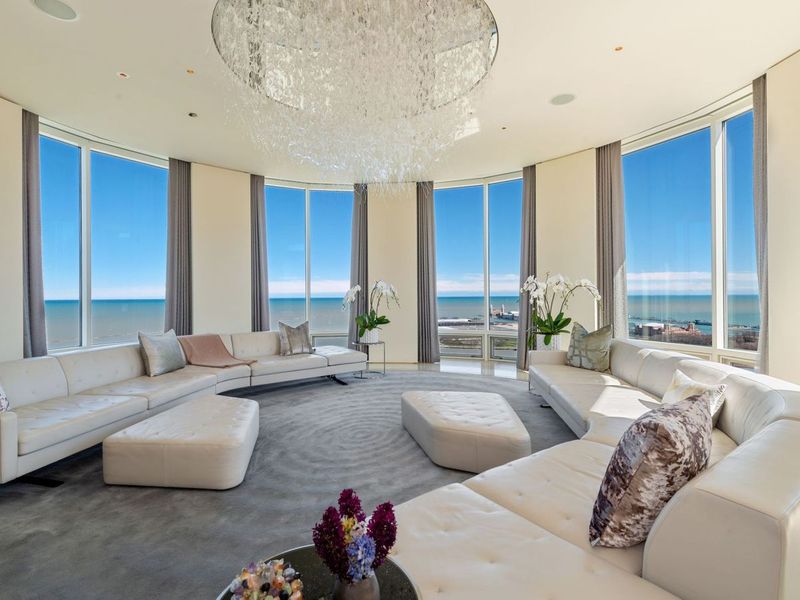 South Loop Penthouse – Artisanal Luxury with Skyline Views