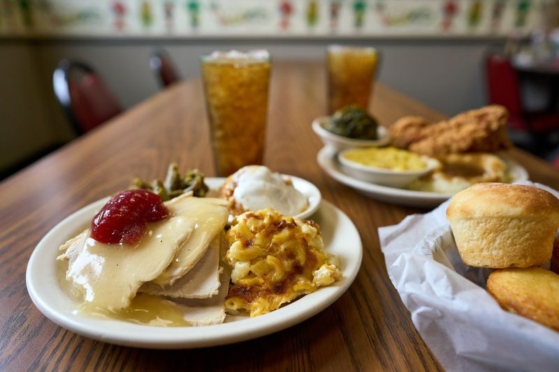 8 South Carolina Meat-And-Three Spots Full Of Flavor - Decor Hint Wade's Restaurant – Spartanburg