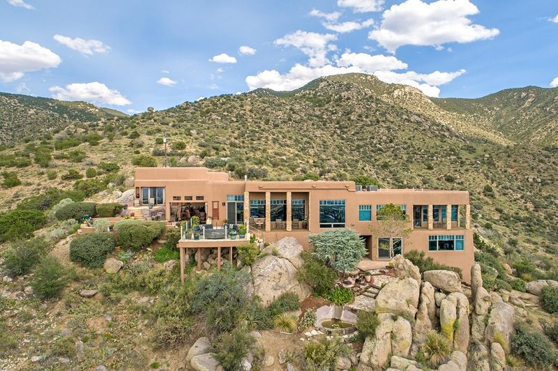 9 Albuquerque Adobe Homes With Courtyards Perfect For Summer Nights - Decor Hint Sandia Sanctuary