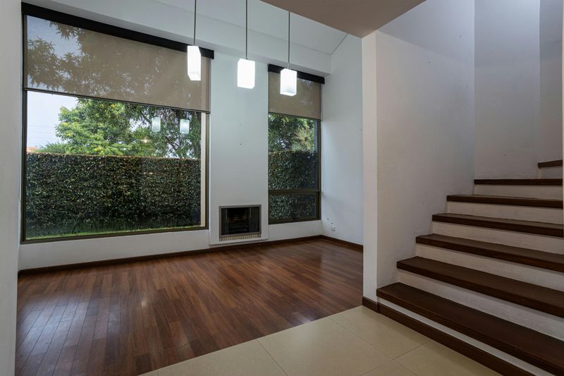 Keep floors clear and visible