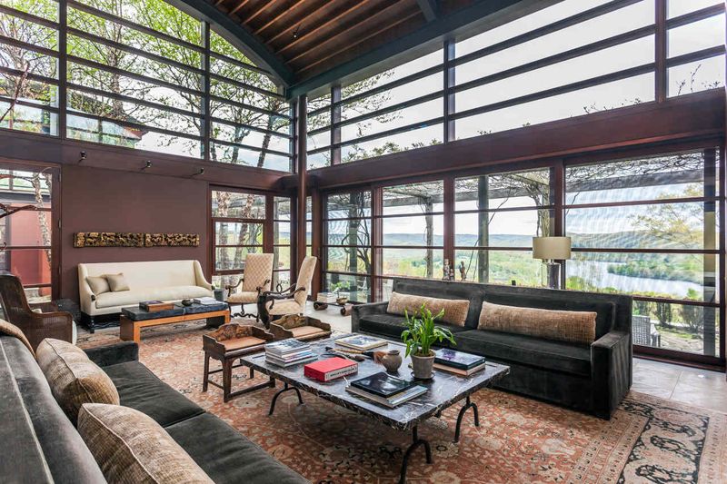 9 Reasons This Tuscan-Style Villa Is Connecticut's Most Serene Lakefront Escape - Decor Hint Charming Private Guesthouse