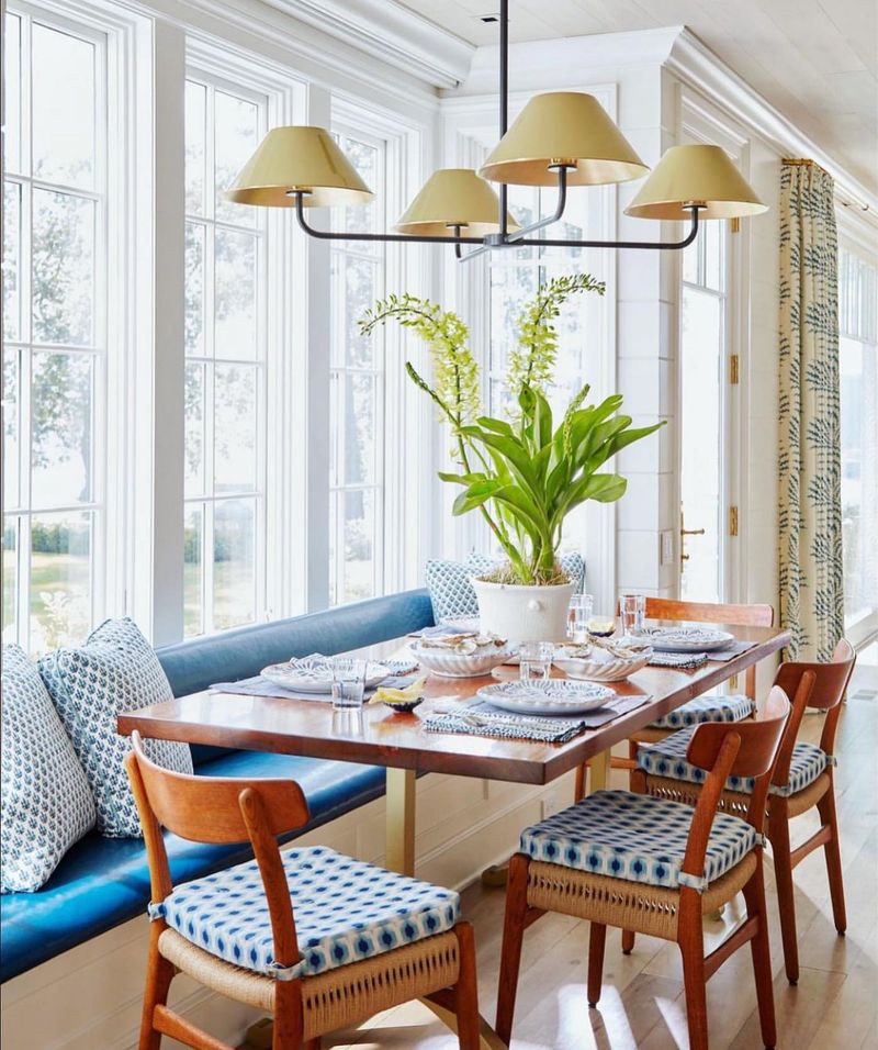 Breakfast Nooks in Bay Windows