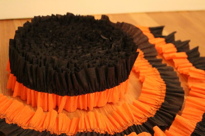 Old-Fashioned Orange And Black Streamers