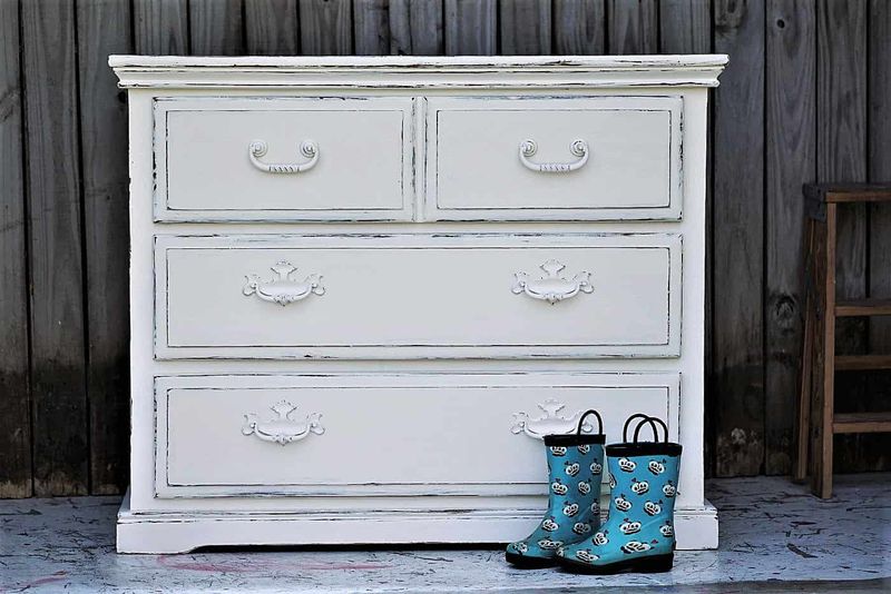Shabby Chic Painted Dressers