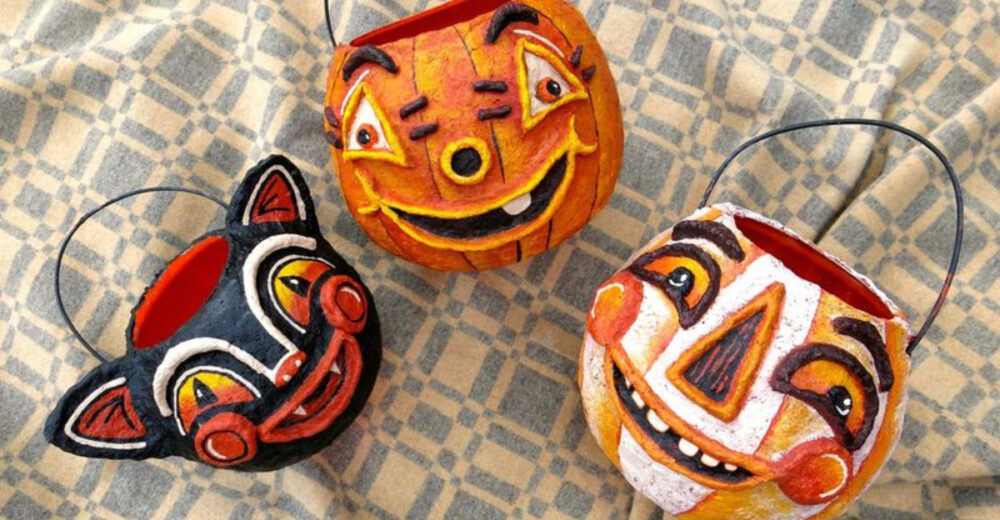 Retro Halloween Decor Trends Making A Comeback In Illinois Homes - Decor Hint