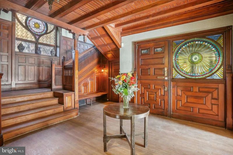 Graduate Hospital's Farmhouse Chic Haven