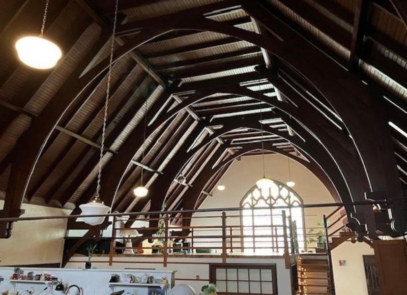 8 Portland Loft Bedrooms That Embrace Arches And Stone Elegance - Decor Hint Gothic-Inspired Window Arches