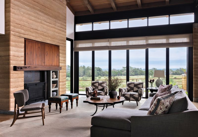 7 Texas Stone Ranches With Stunning Timeless Décor - Decor Hint Double Diamond Ranch