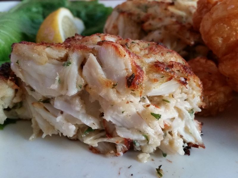 9 Delaware Crab Cake Counters That Keep It Old-School - Decor Hint Woody's Dewey Beach