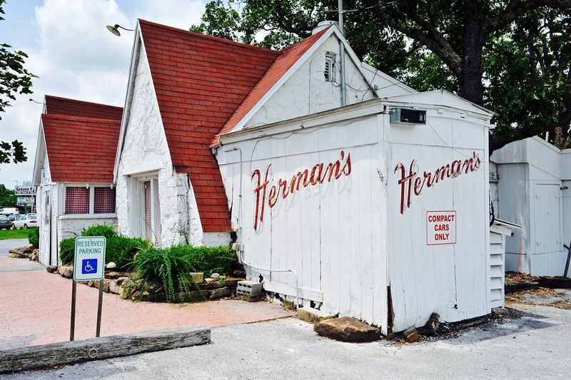 Herman's Ribhouse