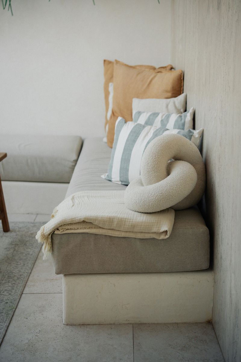 Layer Throws And Cushions