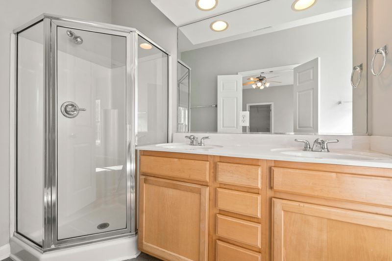 16 Budget Bathroom Tricks That Might Make A Big Impact - Decor Hint Cabinet Paint: Update vanity without replacing