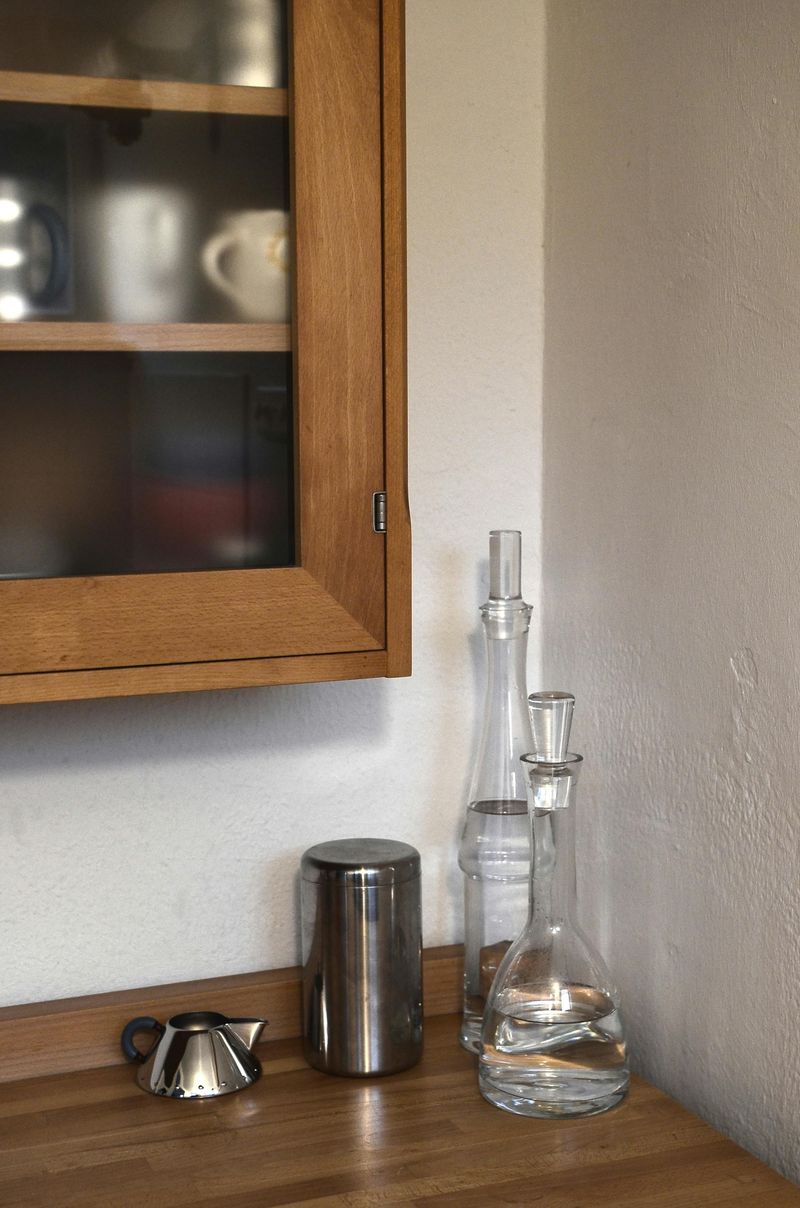 15 Simple Kitchen Design And Decor Ideas To Refresh Your Home - Decor Hint Glass Cabinet Doors