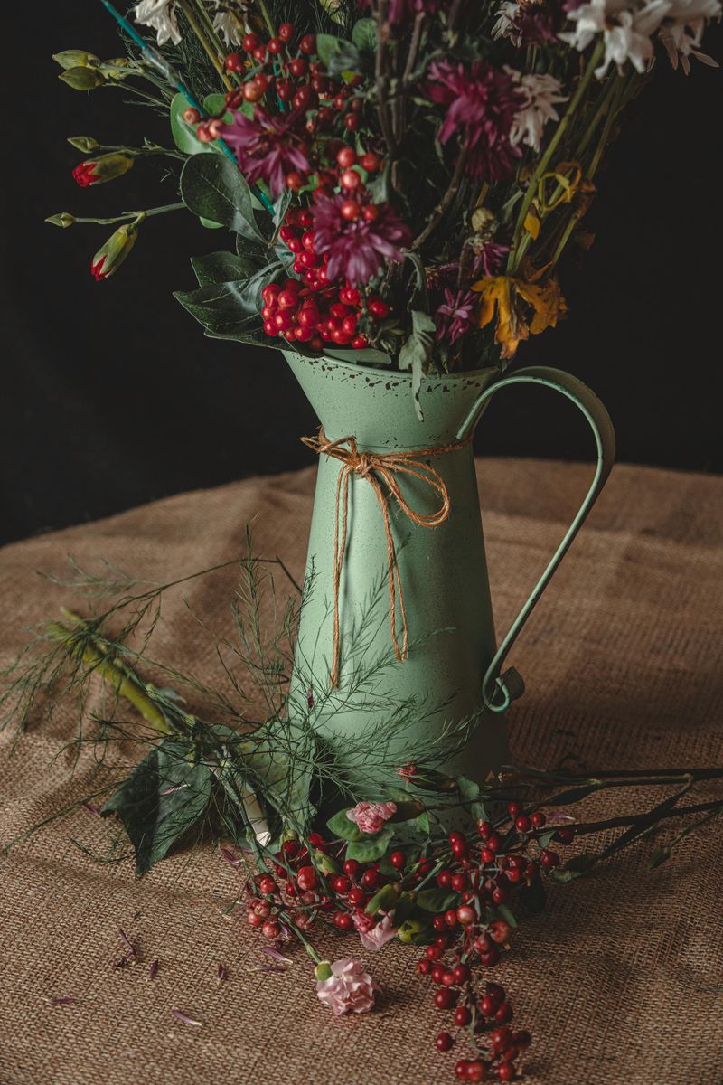 Fall Color Palettes For Seasonal Decorating - Decor Hint Forest Green & Deep Burgundy
