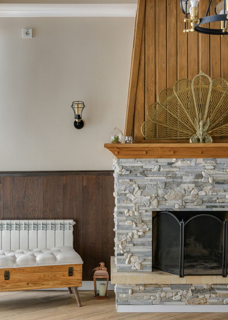 Mantel Incorporating Metal Or Iron Elements