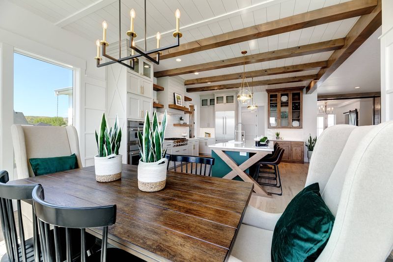 Farmhouse Tables Blending Old And New Materials