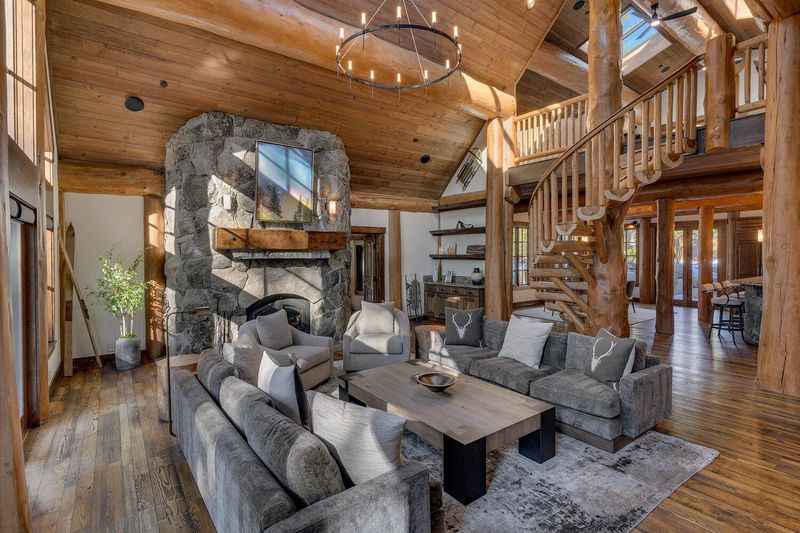 12 California Mountain Cabins That Blend Rustic With Modern Comfort - Decor Hint Tahoe Vista Forest Cabin