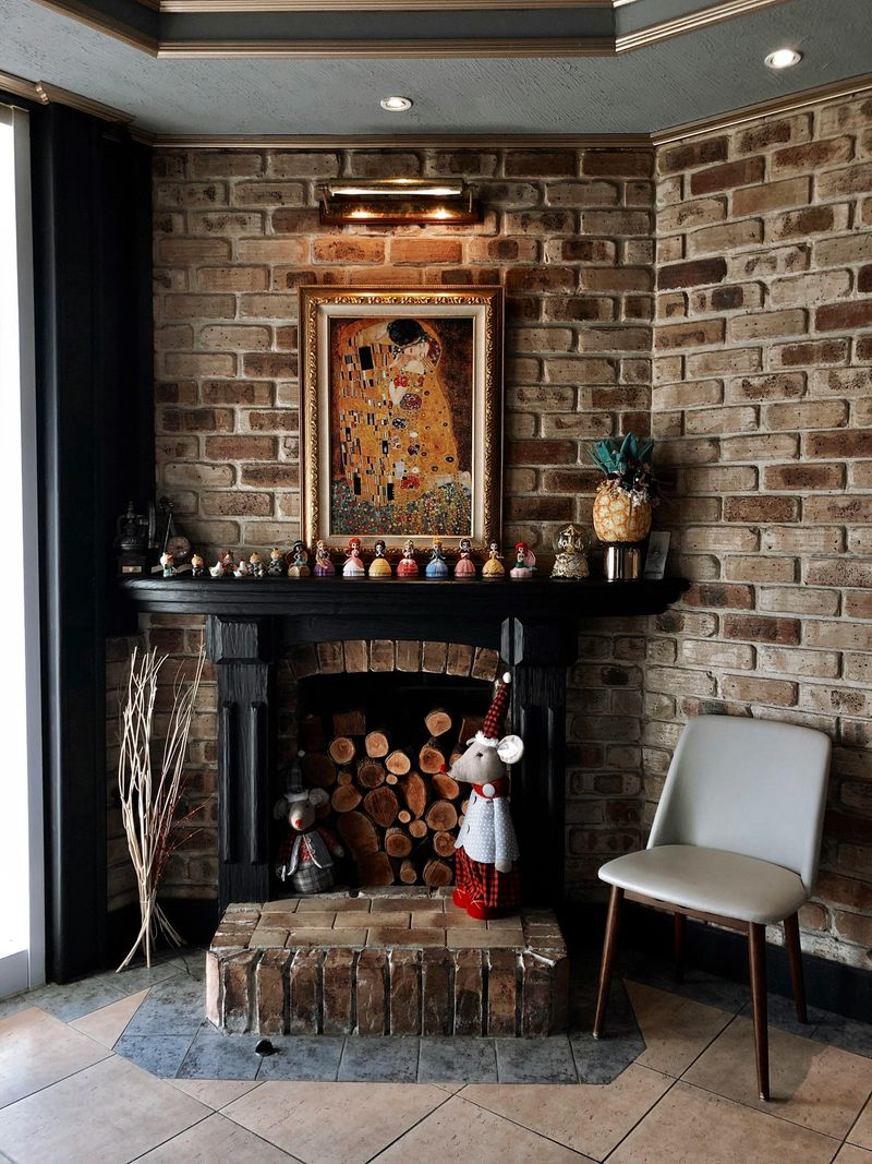 Fireplace Mantel Styles That Can Add Character - Decor Hint Arts and Crafts Style