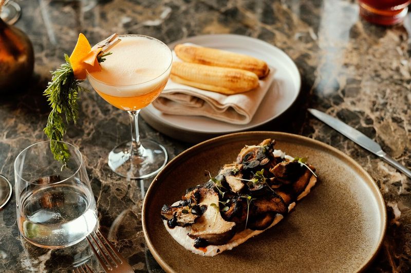 Dudley's on Short – Upscale Classic