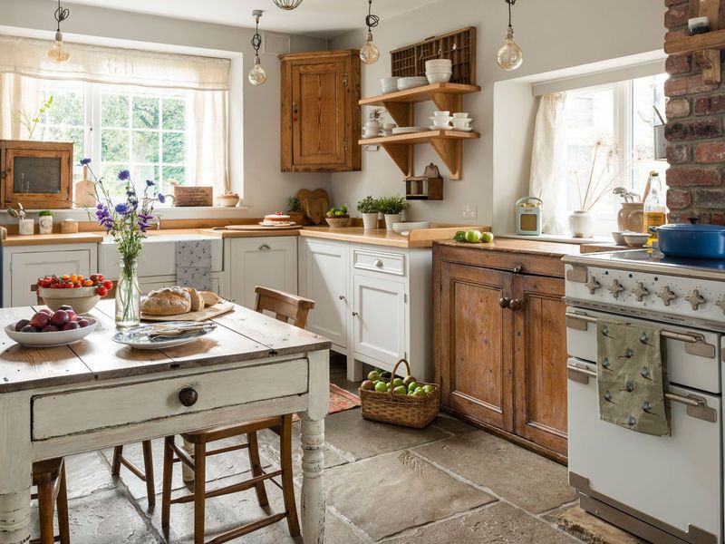 10 Kitchens In North Carolina That Might Remind You Of A Fairytale Cottage - Decor Hint Highlands Cozy Cottage Kitchen
