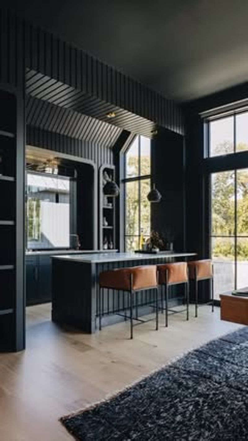 7 Michigan Lake House Color Palettes That Never Fail - Decor Hint Moody Lake Storm