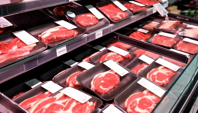 Food 4 Less – Chicago: Quantity Over Quality Concerns