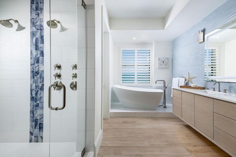 8 Rhode Island Coastal Tile Picks That Never Date - Decor Hint Tumbled Marble With Sea Glass Accents