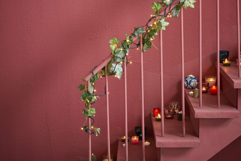 7 Things You Should Never Keep In A Small Entryway - Decor Hint Seasonal Decorations - Decor Hint