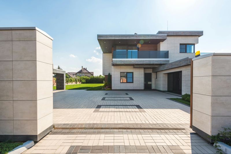 Modern Minimalist Landscaping