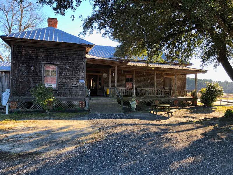 Sweatman's BBQ – Holly Hill