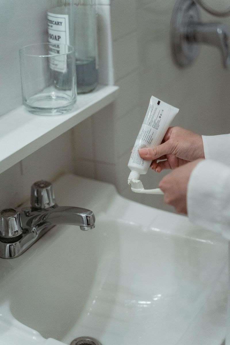 16 Budget Bathroom Tricks That Might Make A Big Impact - Decor Hint Floating Shelves: Extra storage and modern look