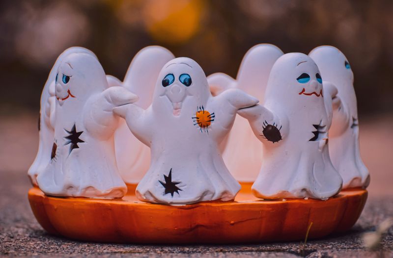 Mini Ghost Figurines