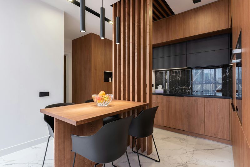 Minimal Upper Cabinets