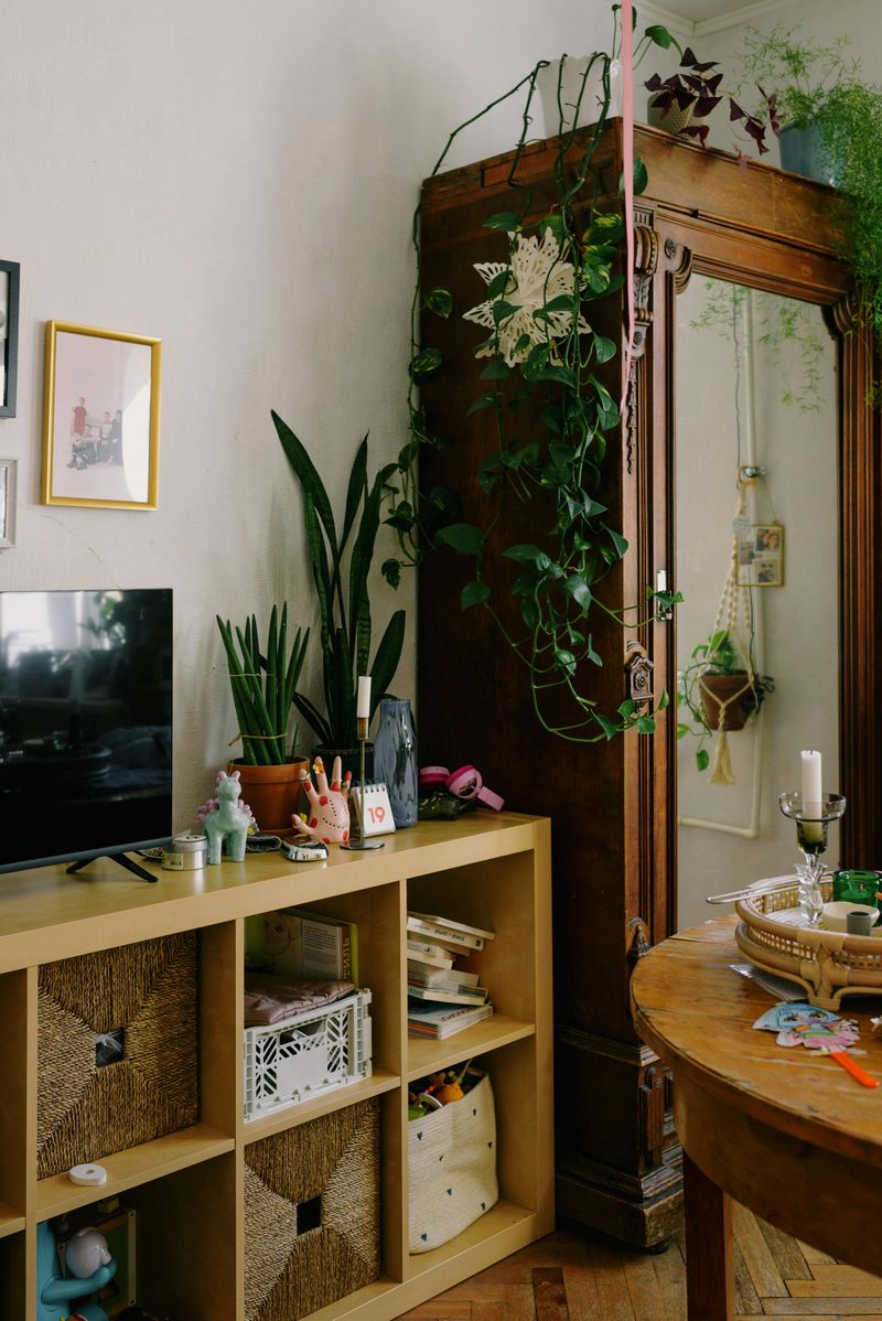 11 Mistakes That Can Make A Living Room Feel Smaller Than It Is - Decor Hint Accessory Overload On Every Surface