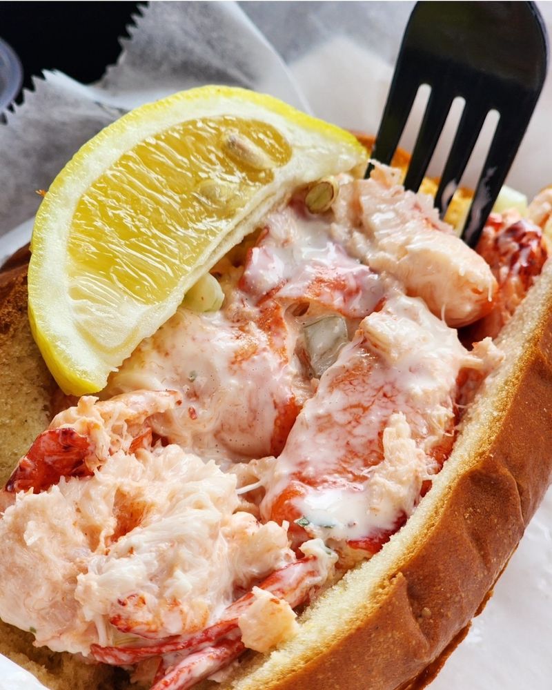 DJ's Clam Shack in Key West