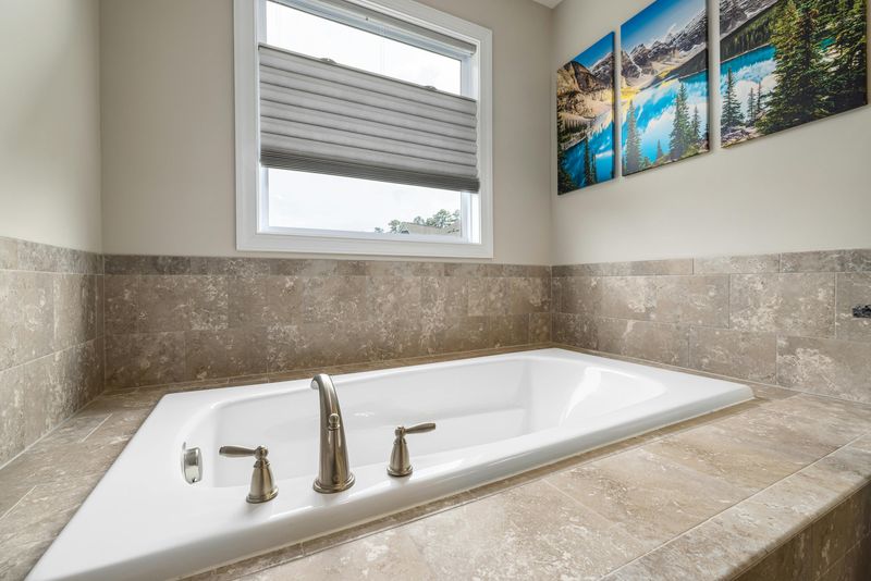 16 Budget Bathroom Tricks That Might Make A Big Impact - Decor Hint DIY Art: Personalized, low-cost wall décor