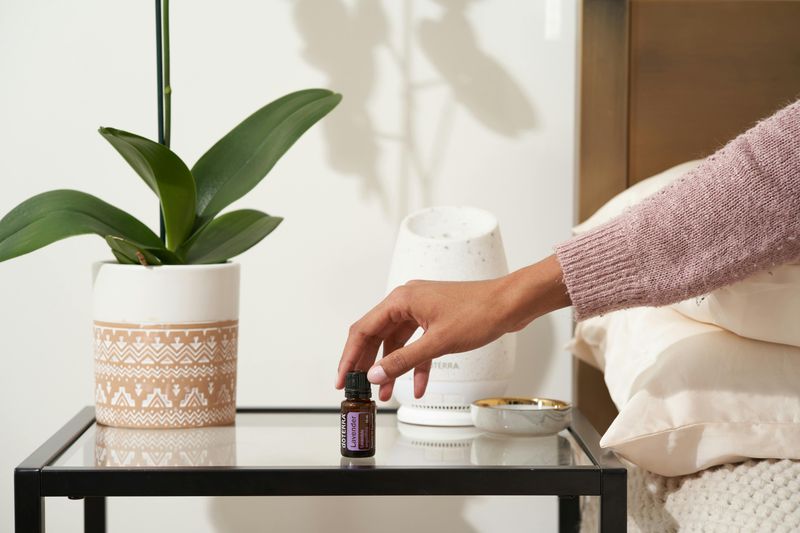 21 Simple Ways To Make Your Home Feel Cozier - Decor Hint Infuse Subtle Scents Throughout