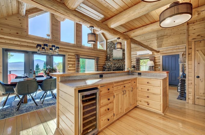 Mountainside Marvel With Dual Fuel Options