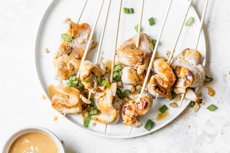 20 Appetizers So Good, Everyone In Georgia Will Beg For The Recipe - Decor Hint Spicy Peanut Chicken Skewers