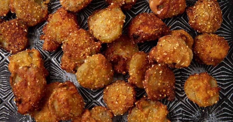 20 Appetizers So Good, Everyone In Georgia Will Beg For The Recipe - Decor Hint Fried Pickle Spears With Comeback Sauce