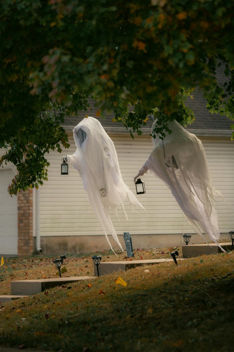 Floating Ghost Garden
