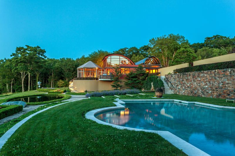 9 Reasons This Tuscan-Style Villa Is Connecticut's Most Serene Lakefront Escape - Decor Hint Resort-Style Amenities