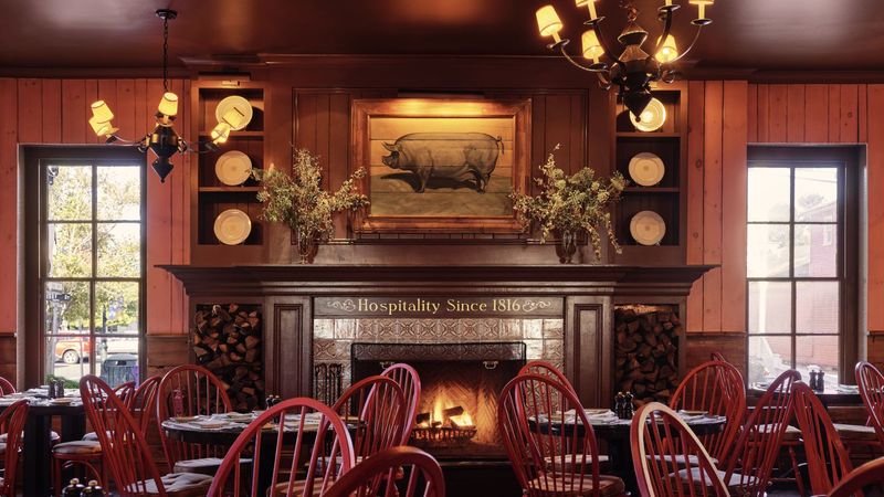 9 New Jersey Boardwalk Spots Serving All Year Long - Decor Hint The Blue Pig Tavern