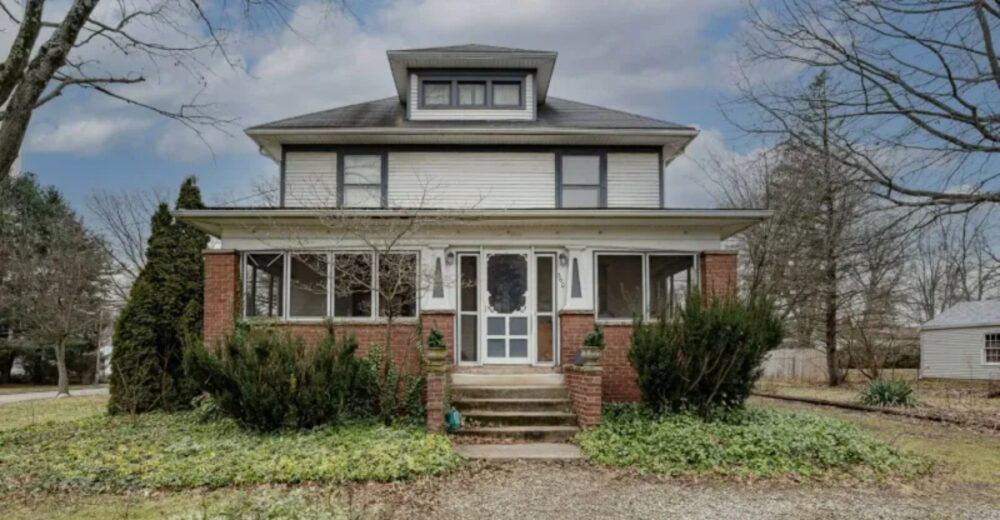 Step Onto The Front Porch Of These Classic Ohio Craftsman Homes - Decor Hint