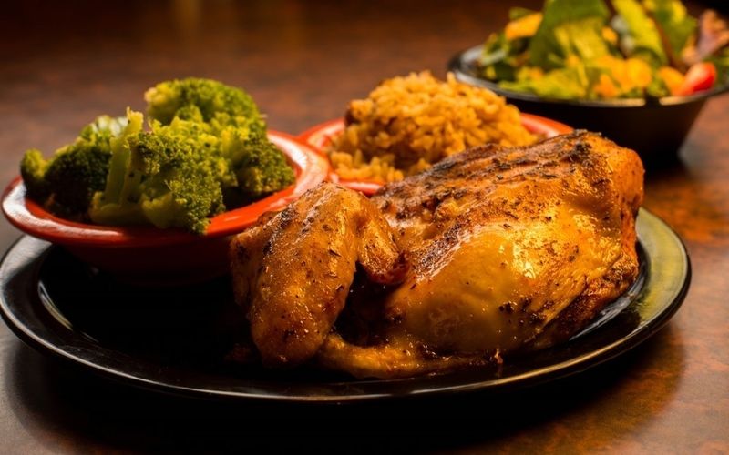 10 Florida Soul Kitchens Serving Comfort On A Plate - Decor Hint The Potter's House Soul Food Bistro