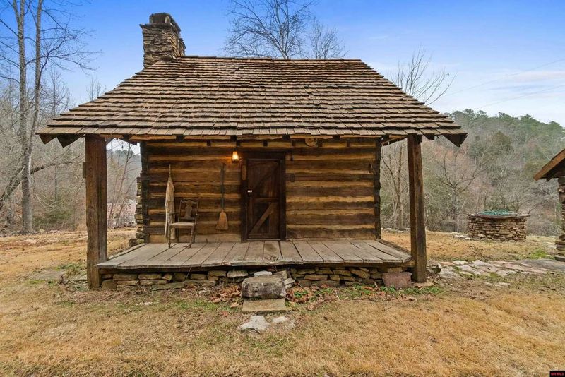 10 Kentucky Log Cabins Finished In Warm Honey Oak - Decor Hint Grandfather Mountain Retreat